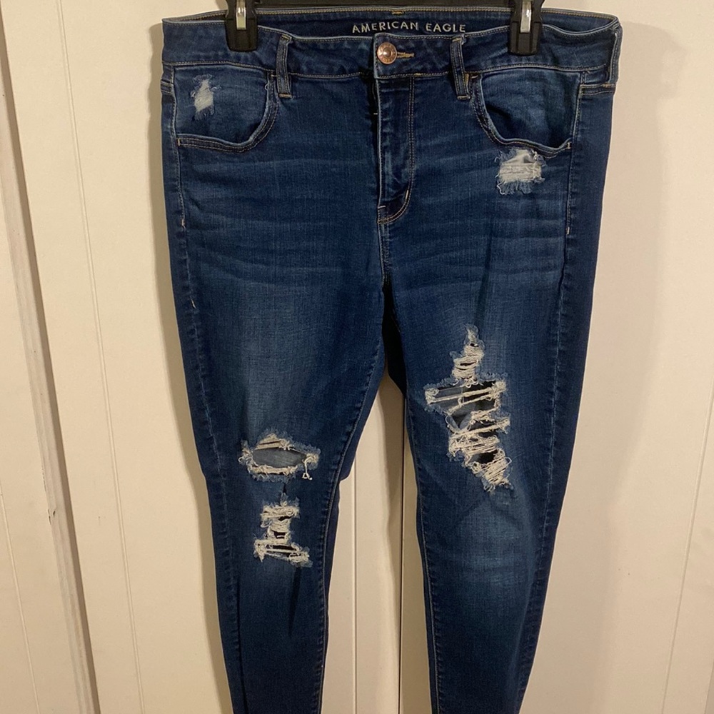 American Eagle distressed Super Stretch Jegging size 16 short